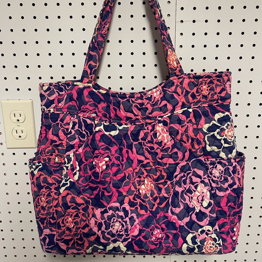 VERA BRADLEY QUILTED TOTE BAG
